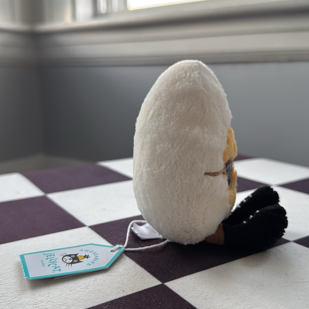 BNWT Jellycat Amusables Boiled Egg Chic - Picture 4 of 7